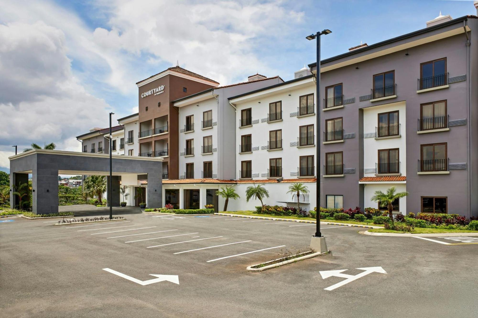 Courtyard By Marriott San Jose Escazu Hotel Exterior photo