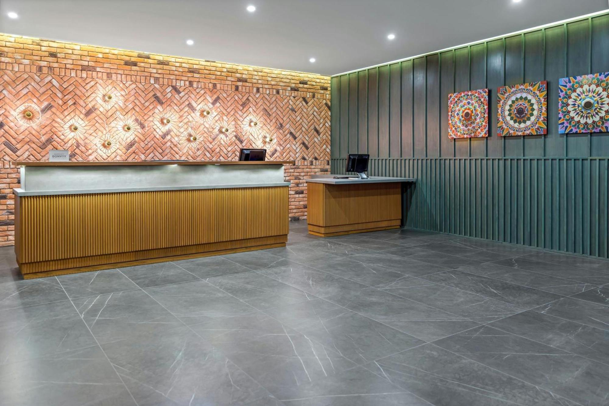 Courtyard By Marriott San Jose Escazu Hotel Exterior photo